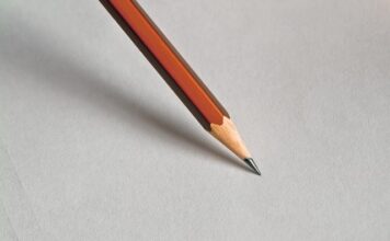 Czy korekta pracy dyplomowej jest legalna?