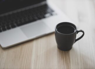 Czy pracownik może pracować 60 godzin w tygodniu? Czy pracownik może pracować 60 godzin w tygodniu?